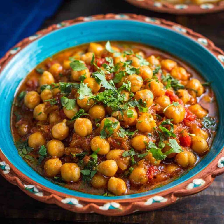 High Protein Vegan Chickpea Curry 1 High Protein Vegan Chickpea Curry 2